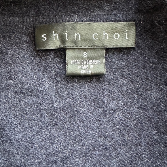 Sin Choi 100% Cashmere Cardigan Size S Soft Lightweight Black Classic Knit - Picture 6 of 6
